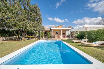 Chalet in Lloseta, Interior de Mallorca für 8 