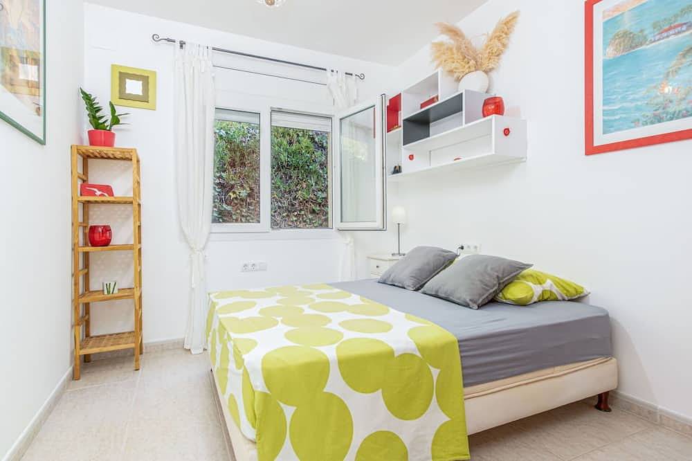 Estupenda casa de vacaciones privada con A/C, piscina privada, Wifi, Tv, terraza y aparcamiento in Palau Sabardera, Alt Empordà