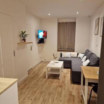 Gîte pour 4 personnes, avec vue à Saran