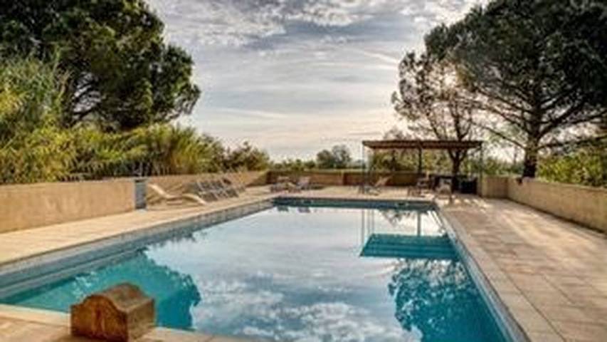 Maison de vacances pour 4 personnes, avec balcon ainsi que piscine et jardin - 1