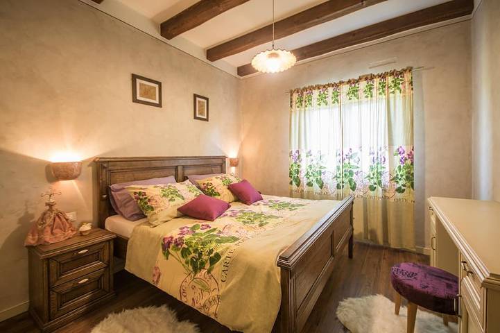 Piscine privée, familiale - rouverte en 2019! in Pićan, Istrie centrale