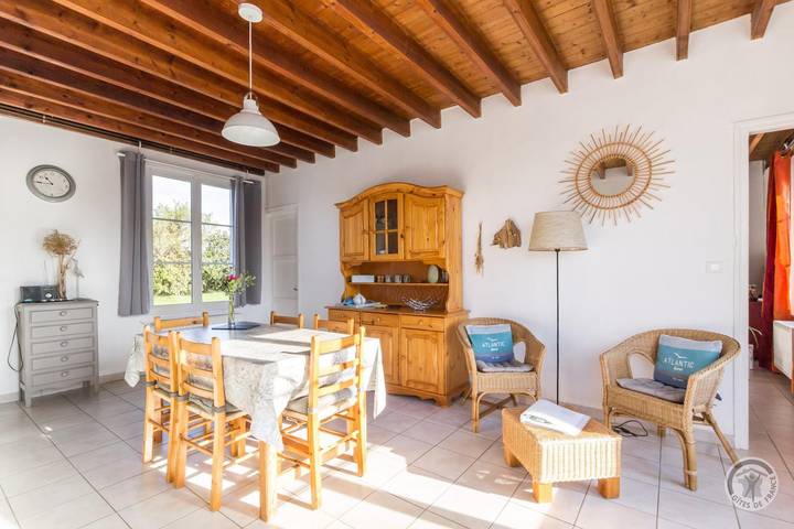 Gîte pour 4 personnes, avec jardin et terrasse à Les Pieux - 2