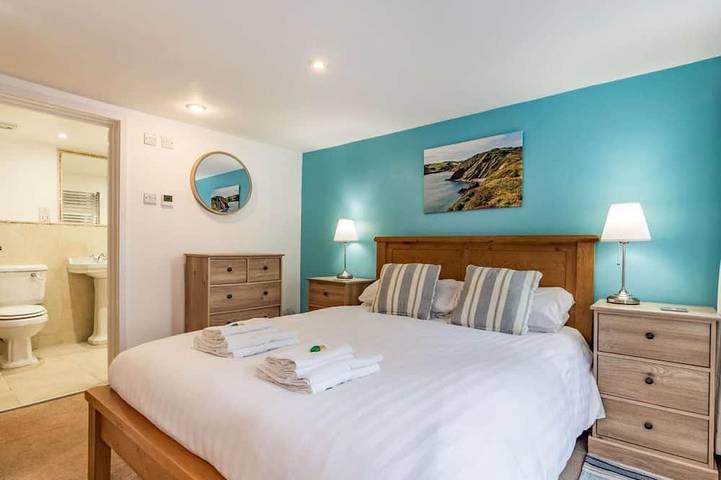 3 Bed in Brixham (oc-bx069) in Brixham, Torbay