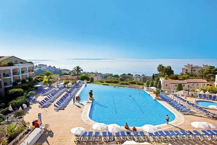 Studio für 4 Personen, mit Terrasse und Garten sowie Pool und Ausblick in Cannes