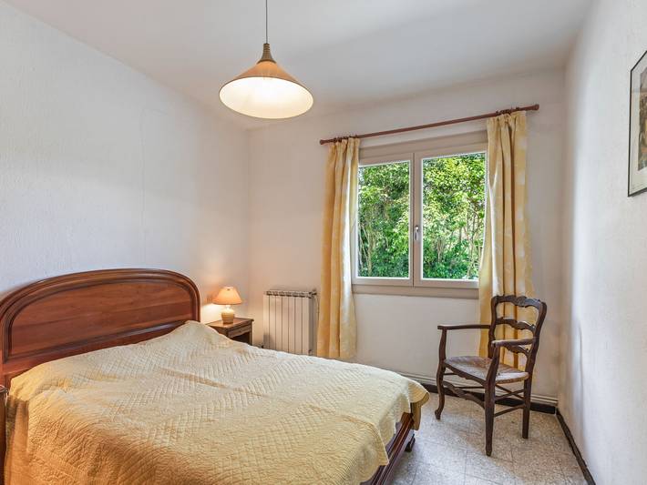 Ganze Wohnung, Wohnung in einem schönen Gebäude mit Pool in Mèze, Mittelmeerküste (Frankreich)