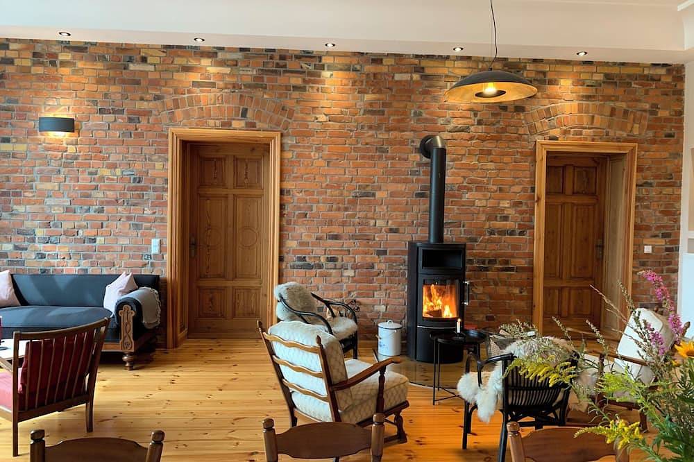 Ganze Wohnung, Geräumiges Doppelzimmer im Grünen in Vetschau, Oberspreewald-Lausitz