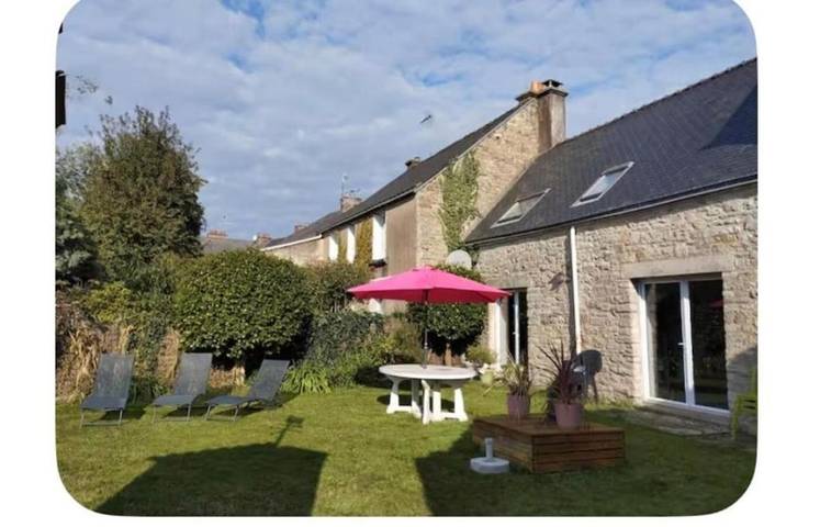 Location de vacances pour 6 personnes, avec jardin à Malansac - 2