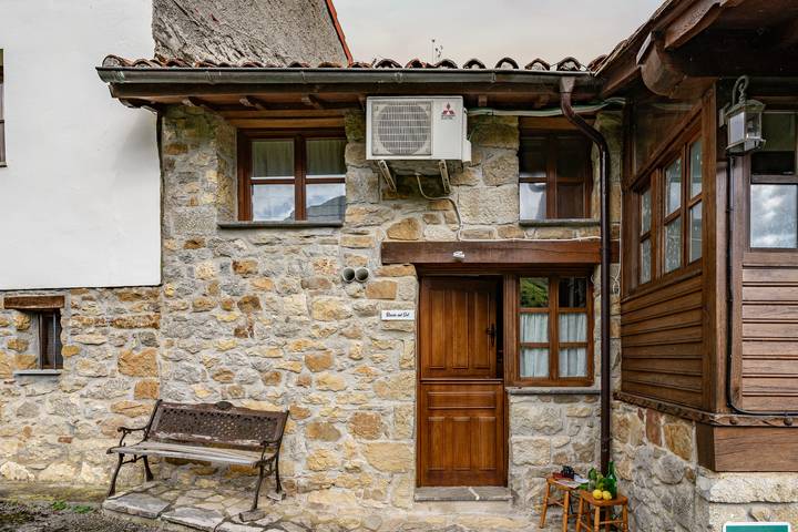 Casa rural para 2 personas, con jardín, Se admiten mascotas en Comarca de Oriente - 2
