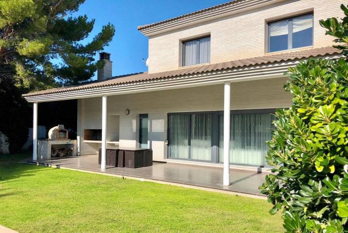 Casa rural para 8 personas, con piscina y jardín en Vandellós y Hospitalet del Infante - 4
