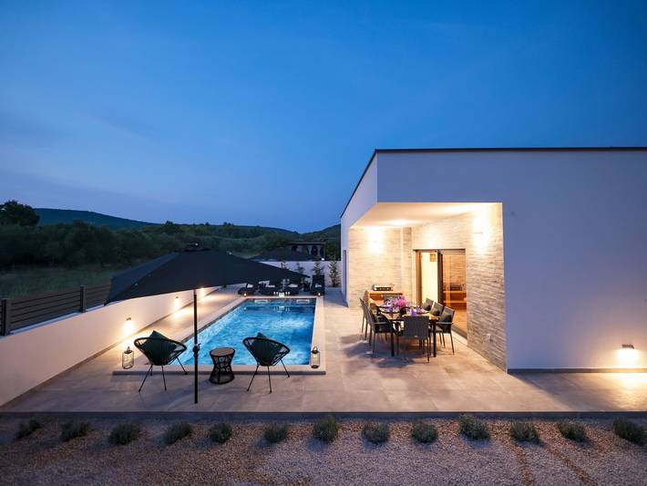 Bungalow für 8 Personen, mit Garten in Dalmatien - 2