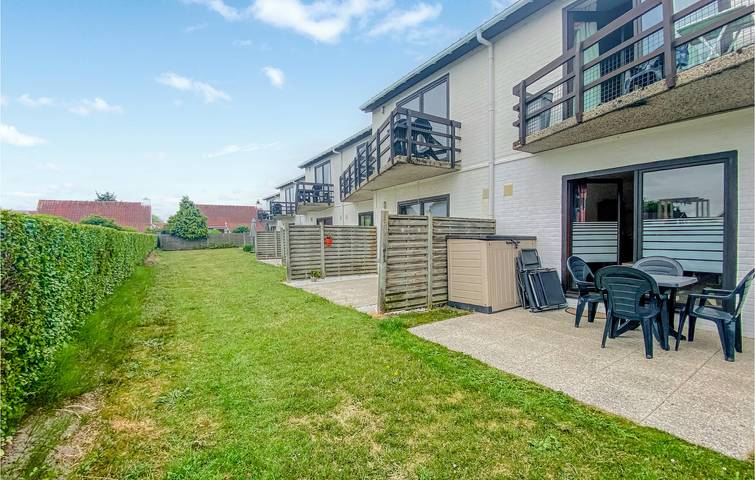 Ferienwohnung für 4 Personen, mit Pool und Terrasse sowie Garten, mit Haustier in Bredene