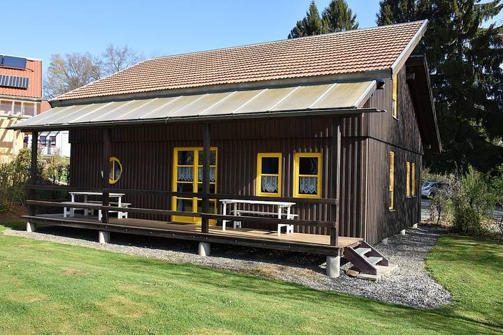 Ferienhaus für 8 Personen, mit Garten und Terrasse sowie Sauna, mit Haustier