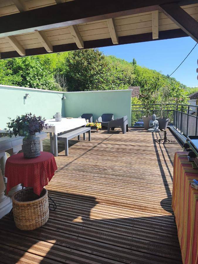 Location de vacances pour 6 personnes, avec vue et terrasse, animaux acceptés à Serrières-en-Chautagne - 2