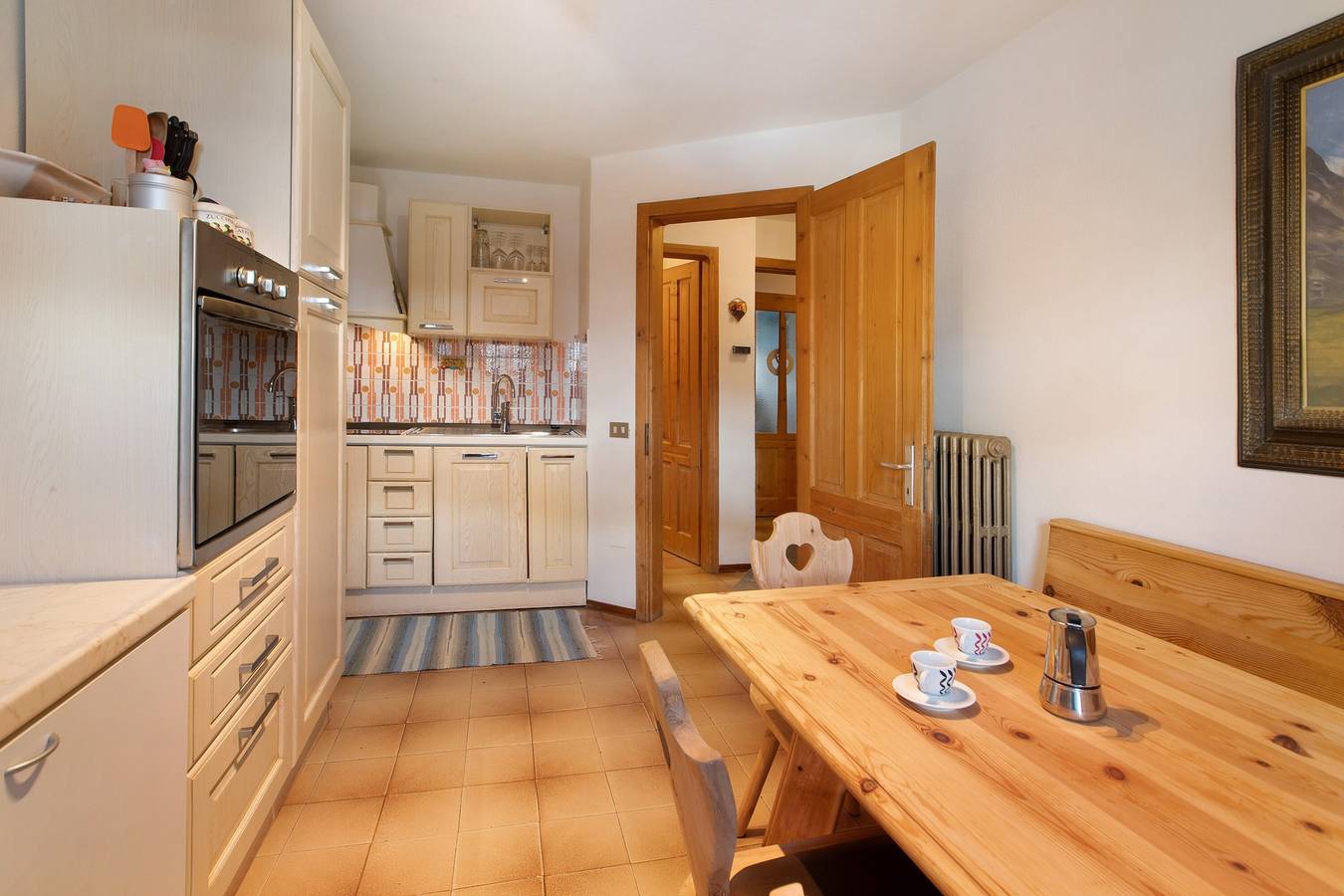 Entire apartment, Holiday Apartment "Pablo" near Slopes with Balcony & Wi-Fi in Livigno (Town), Livigno