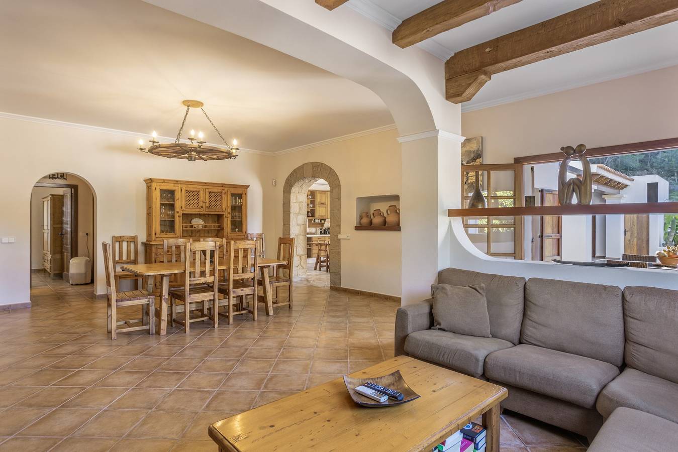 Prachtige Villa "Can Pepe Pujolet" met Uitzicht op de Bergen, Zwembad, Wifi, foto 9