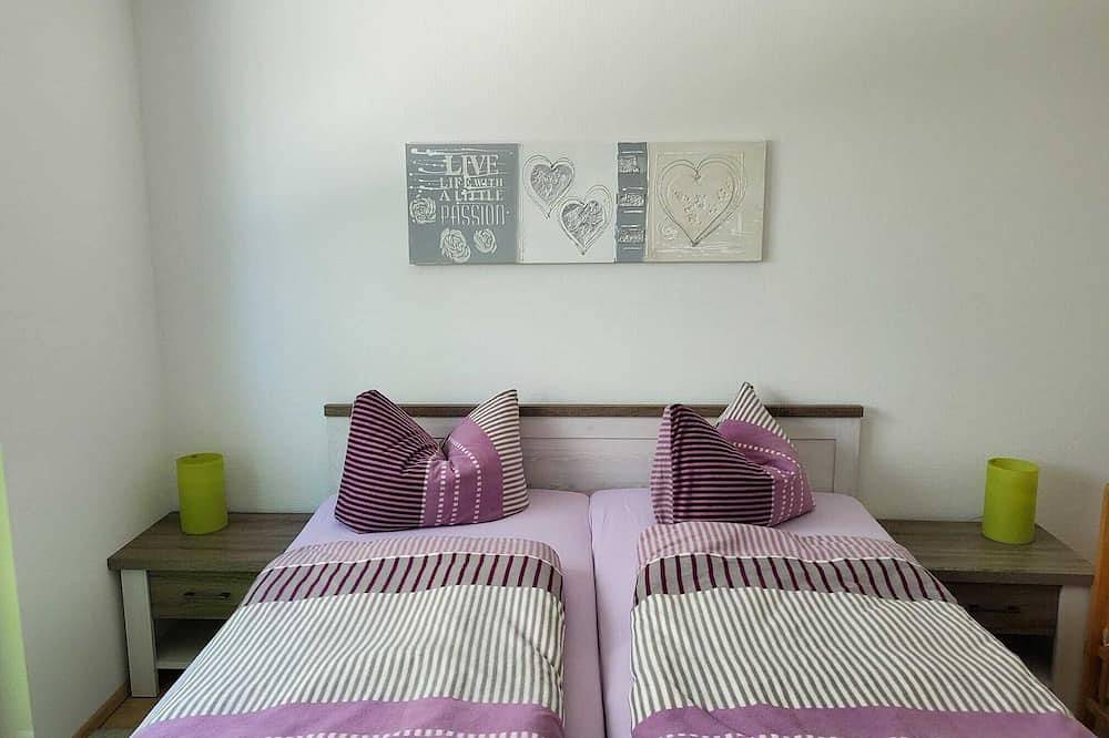 Ganze Wohnung, Moderne barierefreie Fw mit Gartenzugang und Terasse in Plauen, Chemnitz und Umgebung