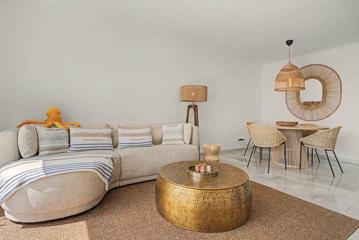Appartement entier, Appartement « Vista Azul » avec vue sur la mer, Wi-Fi et climatisation in La Herradura, Almuñecar