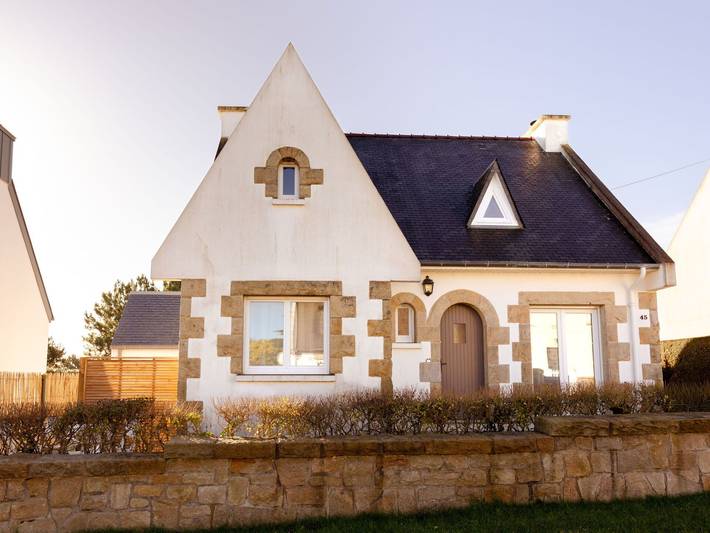 Gîte pour 4 personnes, avec jardin à Lancieux - 2