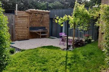 Maison de campagne pour 2 personnes, avec jardin ainsi que piscine et terrasse à Cordemais