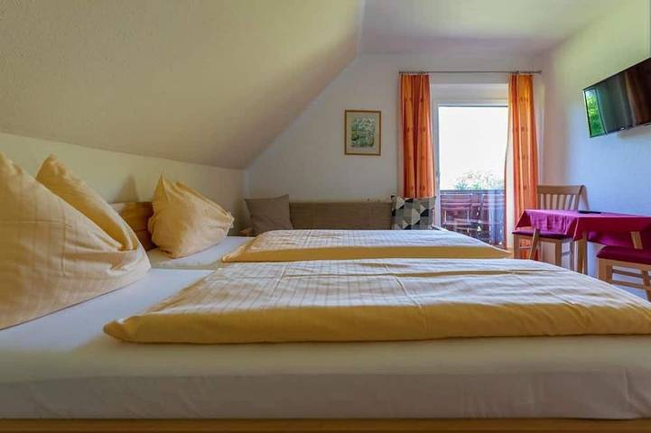 Appartement Panoramablick - Pension Strauß in Ossiach, Bezirk Feldkirchen