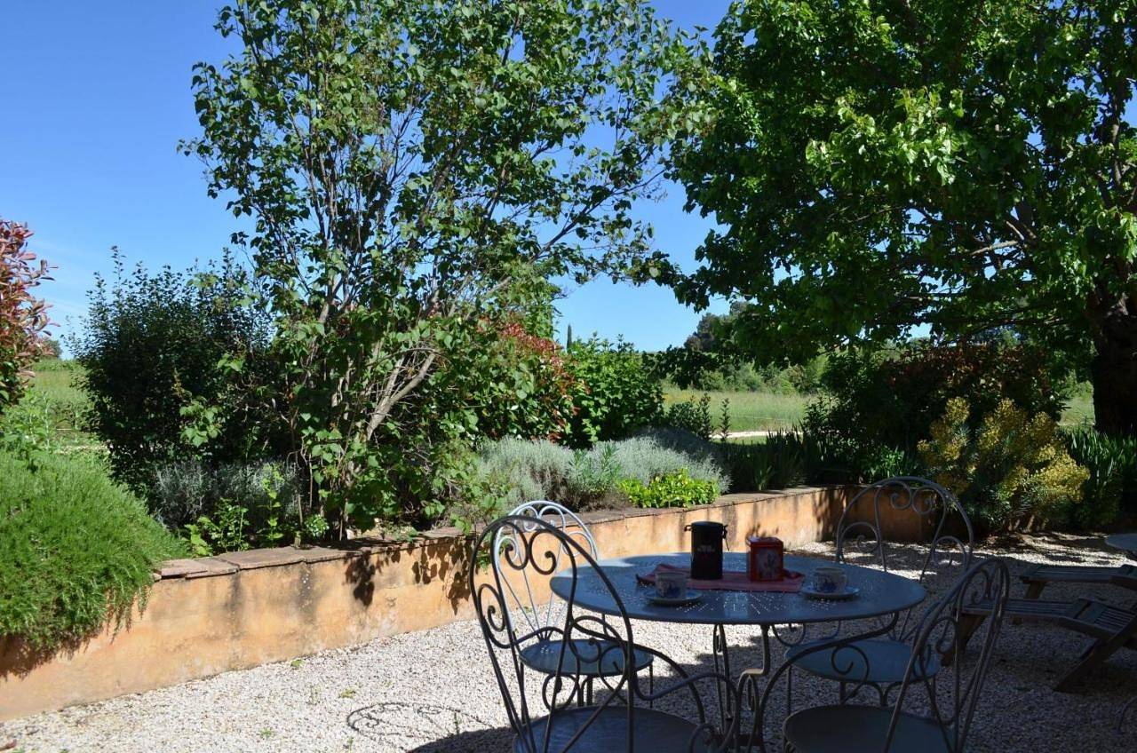 Le Mas Perréal in Saint-Saturnin-lès-Apt, Parc naturel régional du Luberon