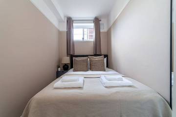 Apartment for 5 People in Bromley, London, Photo 2