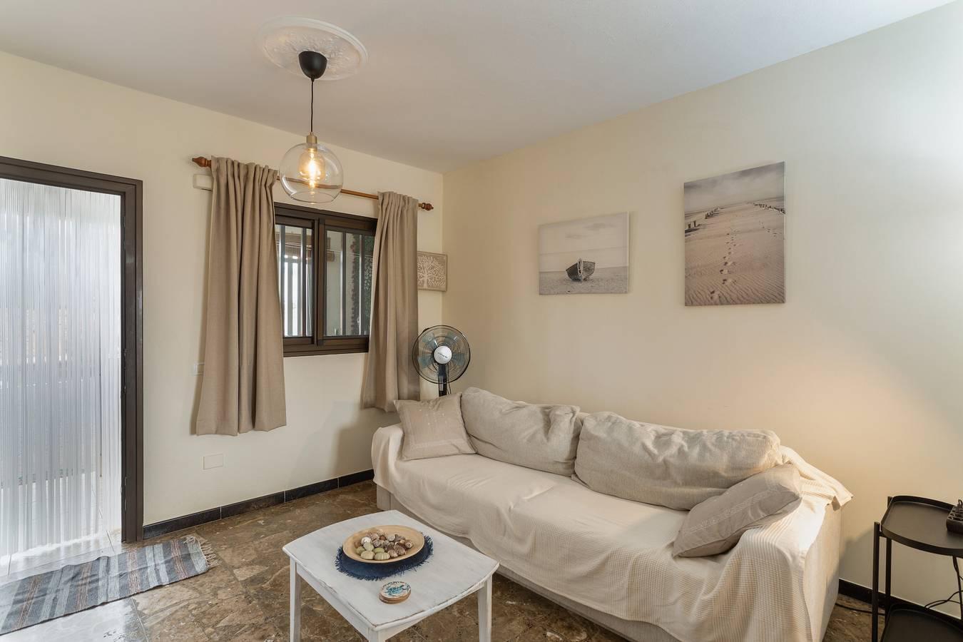 Ganze Wohnung, Ferienwohnung 'Habibi Costa Norte Gran Canaria' mit Meerblick, privater Terrasse und Wlan in Gáldar, Gran Canaria Nord