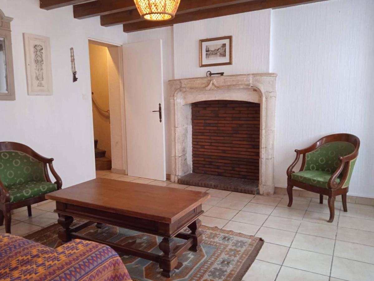 Two-Bedroom House in Sillé-le-Guillaume, Parc naturel régional Normandie-Maine