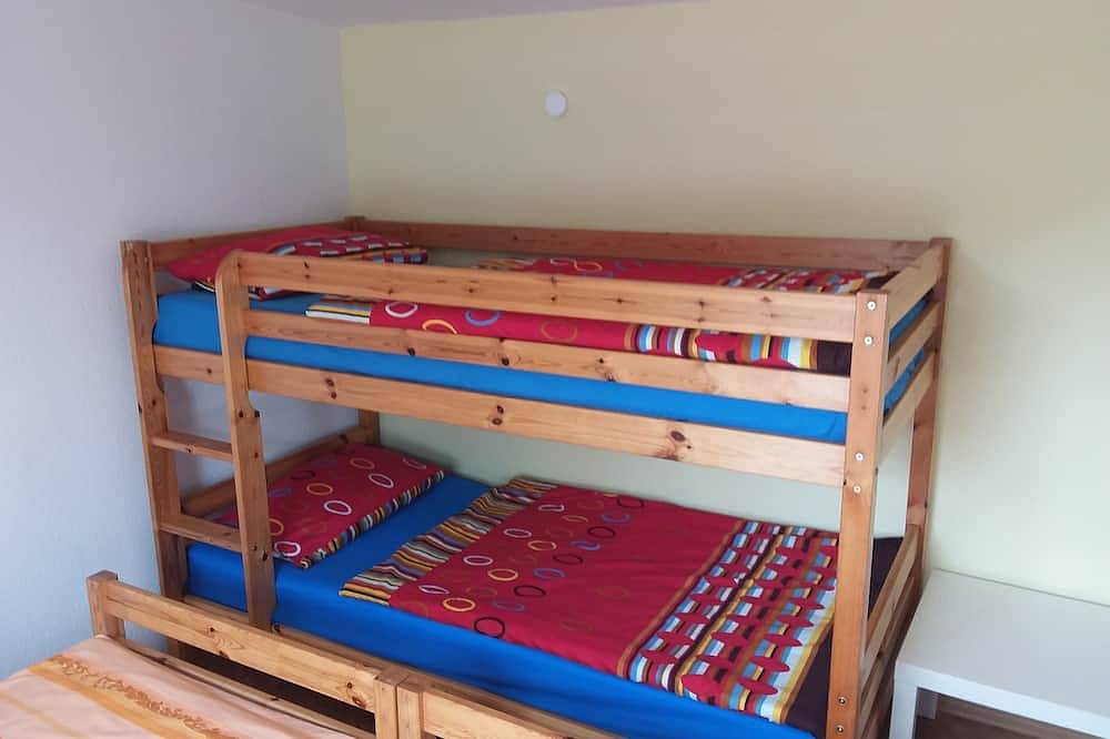 Ganze Wohnung, Ferienhaus am Saaler Bodden in Bartelshagen II, Saal