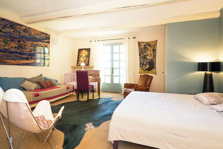 Location de vacances pour 13 personnes, avec jacuzzi et jardin à Sarrians - 3