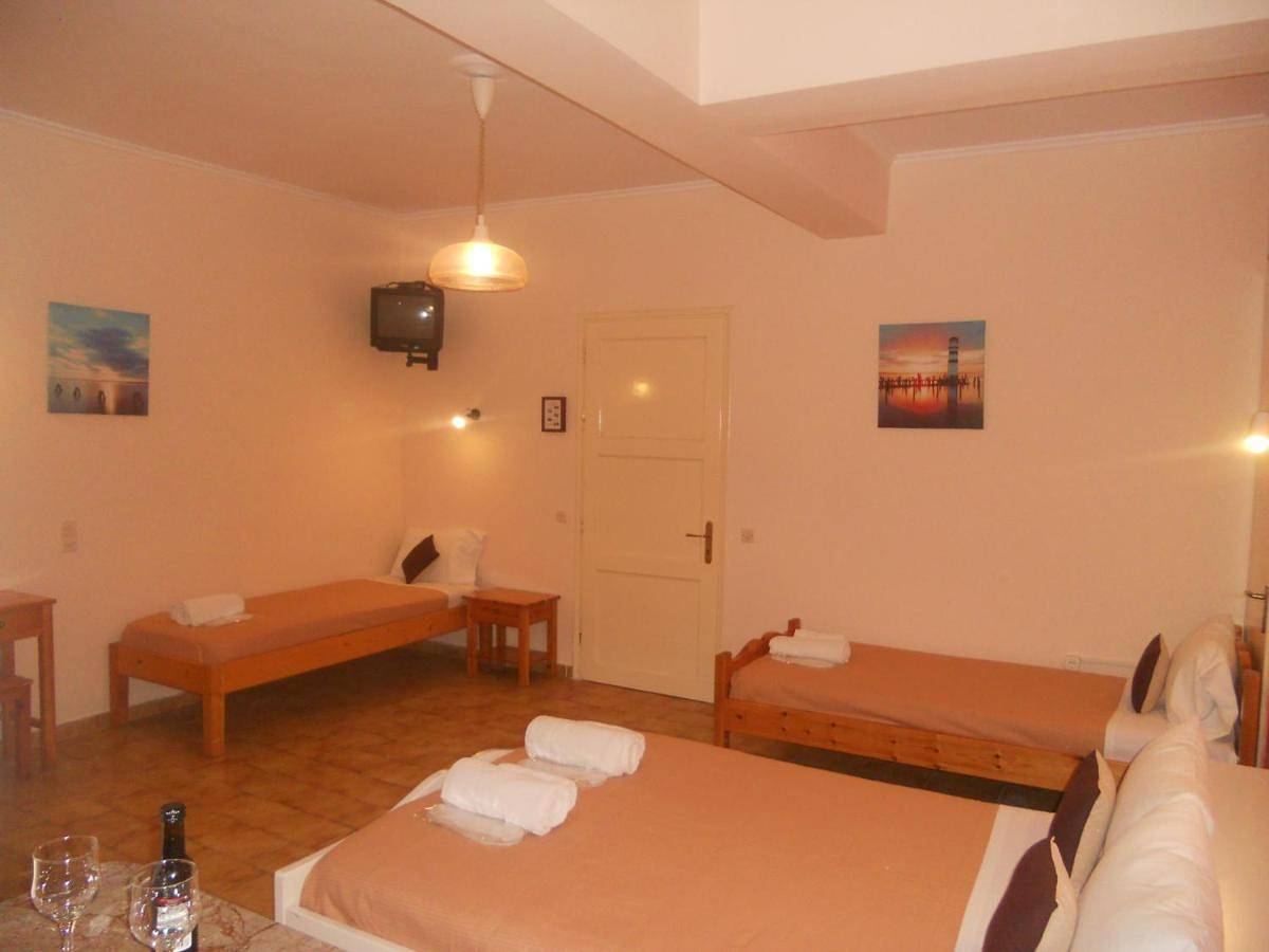 Economy Apartment in Benitses, Corfu, Corfou