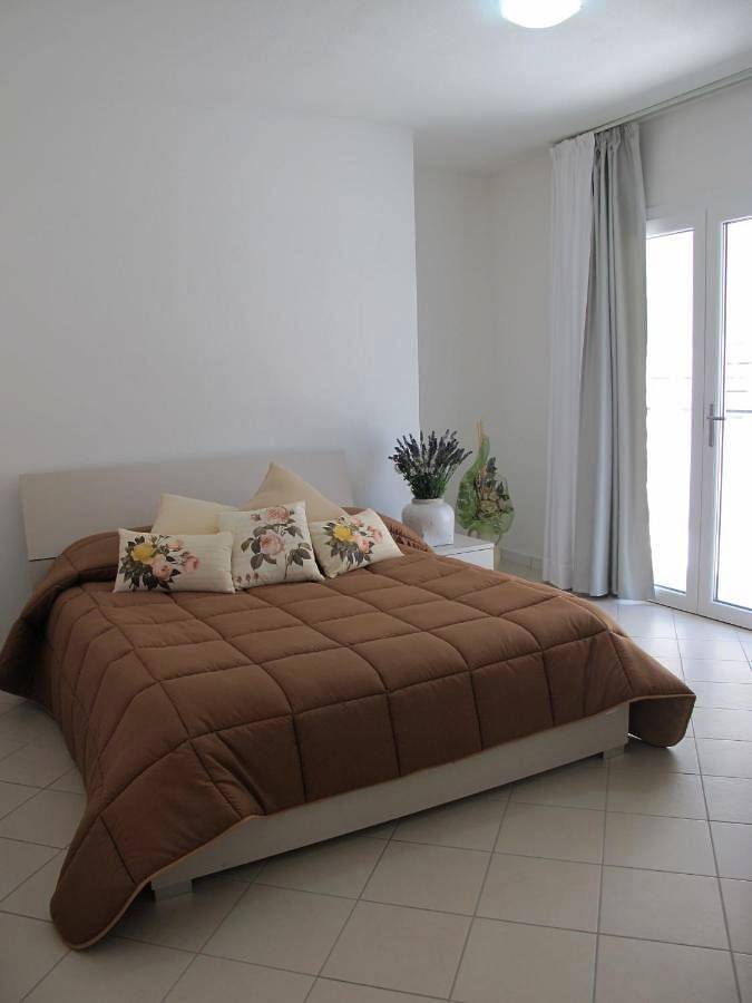 Maison d’hôte pour 6 personnes, avec jardin ainsi que vue et terrasse dans Olbia - 2