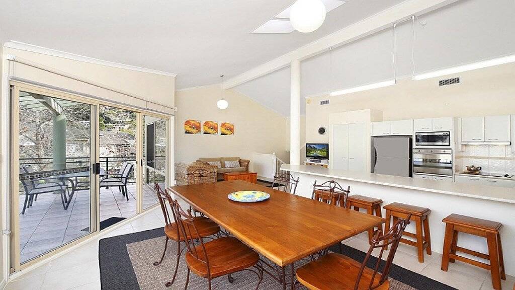 Pool Im Komplexen, Kurzer Weg Zum Strand, Foxtel in Terrigal, New South Wales