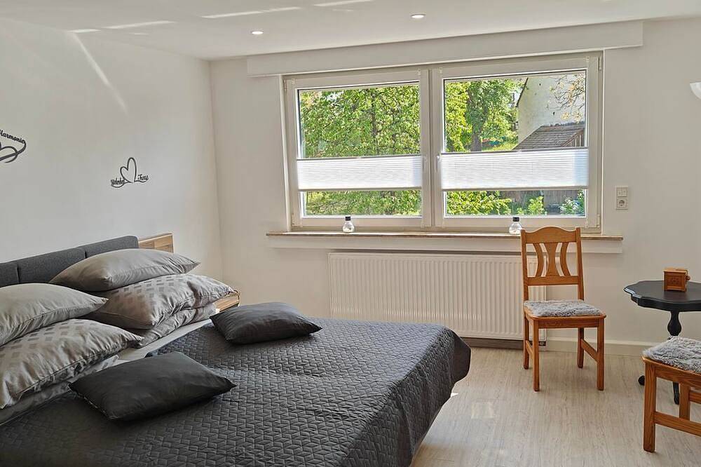 Ganze Wohnung, Ferienwohnung im Obergeschoss - Residenz Agnes in Beckingen, Saar-Nahe-Bergland