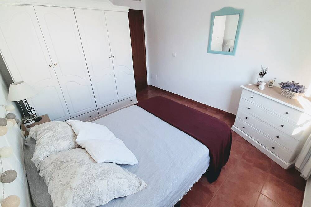 Danielita House. Precious Semi-Detached Chalet Very Close To The Beach. In An Environment in San José (Almeria), Níjar