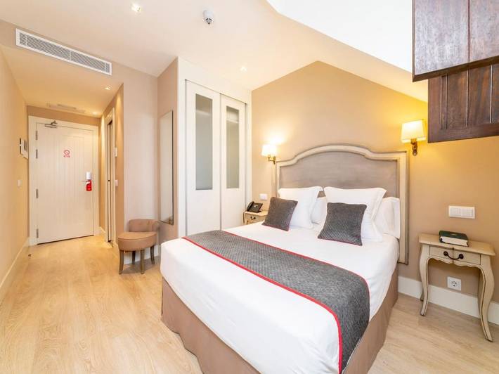 Hotel para 2 personas - 1