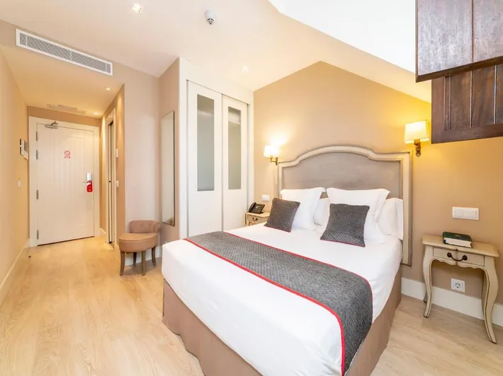 Hotel para 2 personas - 1