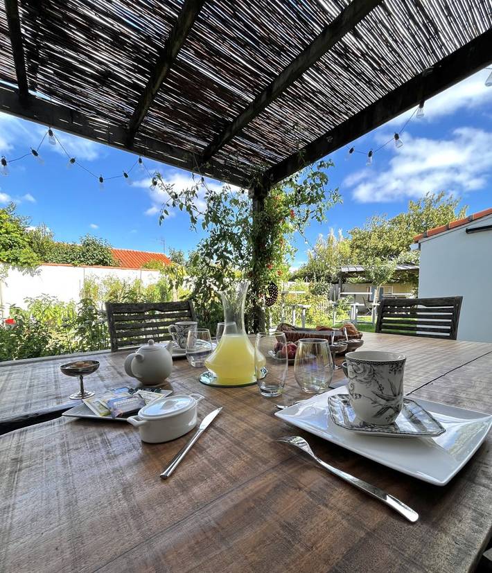 Gîte pour 2 personnes, avec Jardin et Piscine en Charente-Maritime