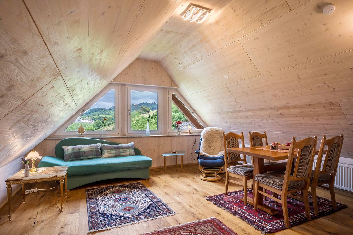 Appartement entier, Appartement 'Gisela Müller' avec vue sur les montagnes, terrasse partagée et Wi-Fi in Oberkirch, Forêt-Noire centrale