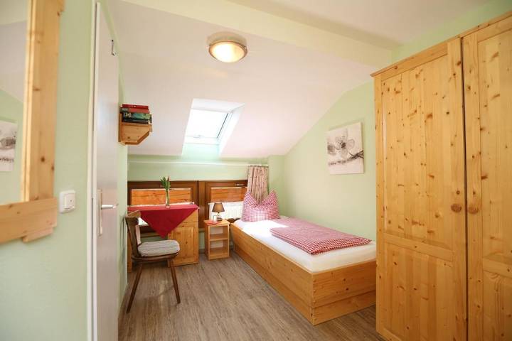 BnB für 3 Personen, mit Terrasse und Garten, mit Haustier am Tegernsee - 2