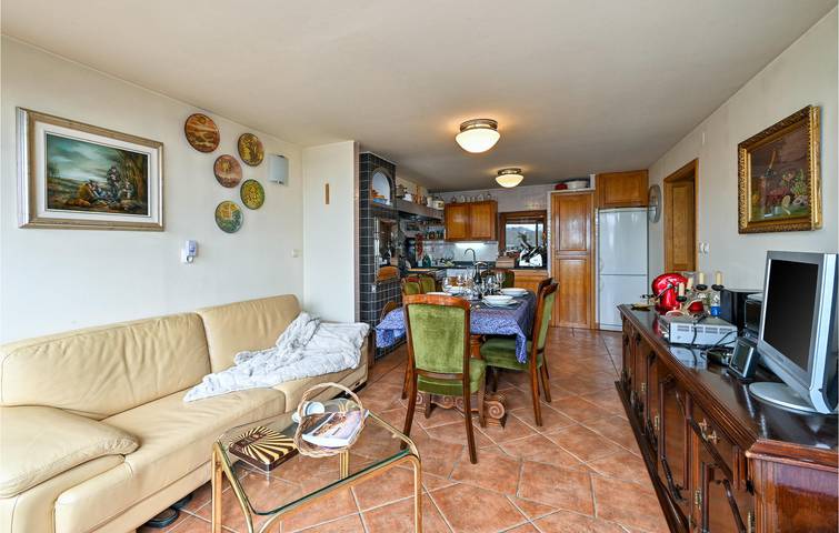 Gemütliche 2-Zimmer-Wohnung mit Terrasse, WLAN und Parkplatz in Općina Veliki Pisanica, Bjelovar-Bilogora