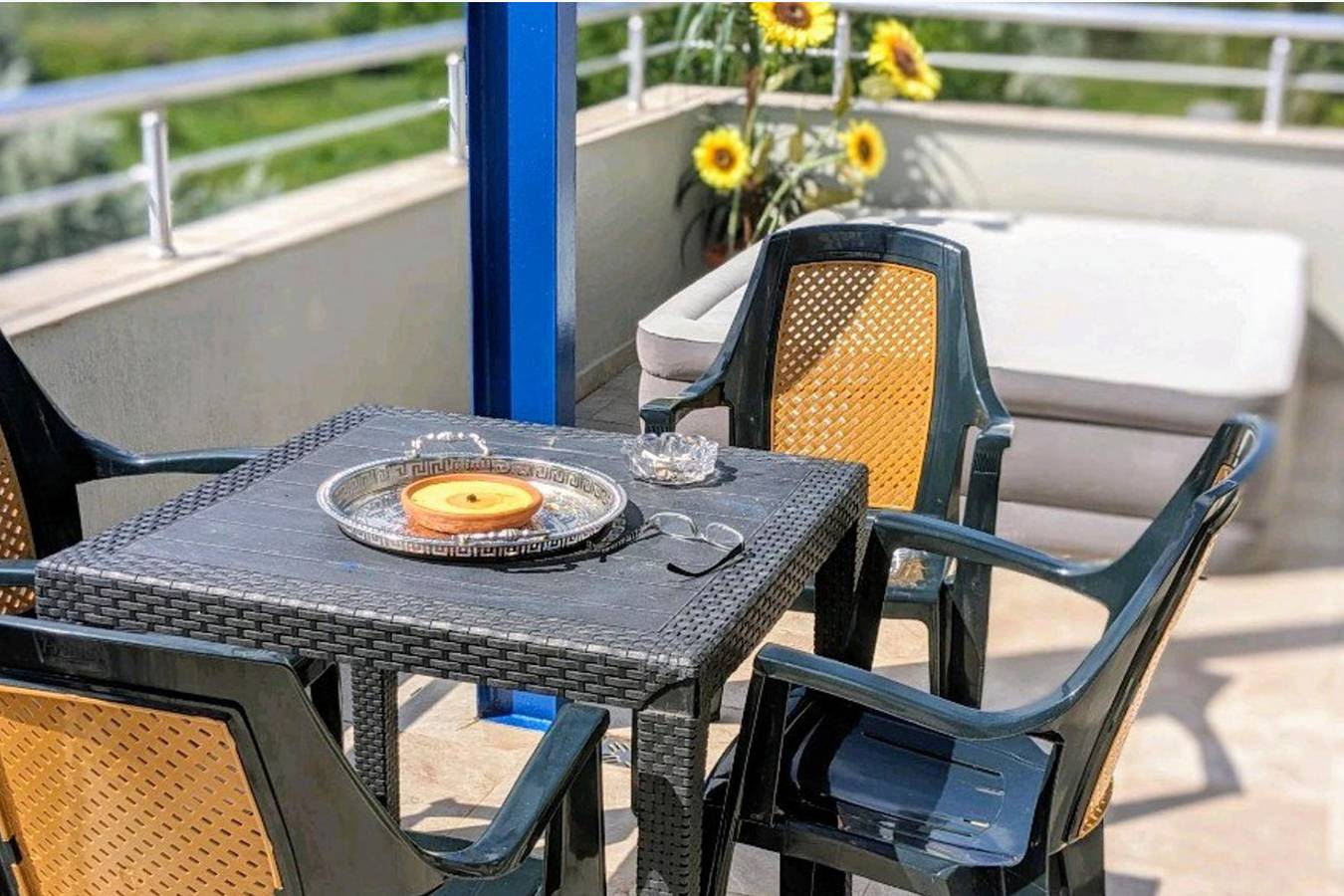 Ganze Ferienwohnung, 1 Bed Penthouse Sleeps 6 - Outdoor Pool - Garden in Sonnenstrand, Oblast Burgas