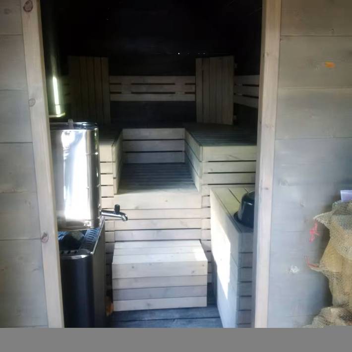 Ganzes Studio, Comfy Cabin Retreat for 8 | Hot Tub & Sauna in Toivakka, Mittelfinnland