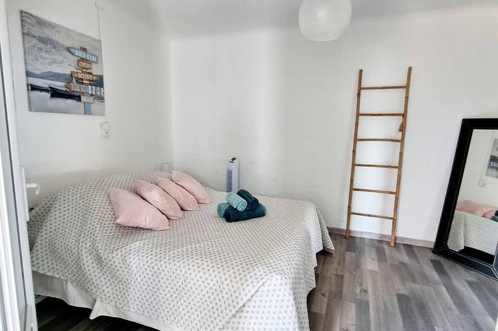 Location de vacances pour 6 personnes, avec jardin à Le Luc - 2