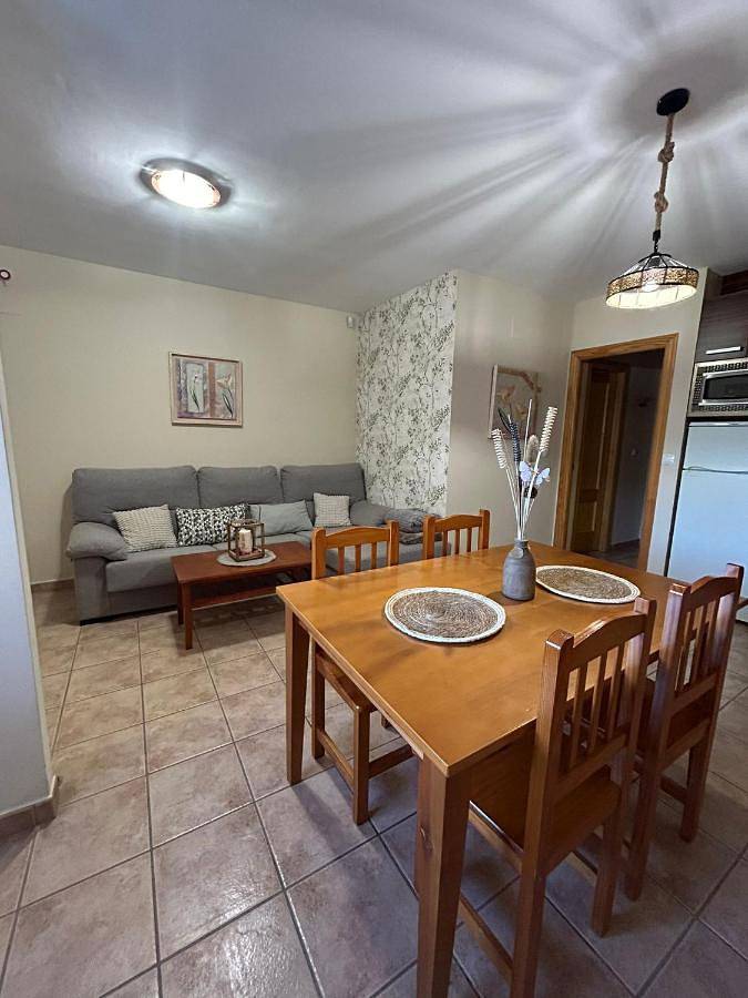 Apartamento para 4 personas, con Terraza además de Piscina y Vistas en Arroyo Frío