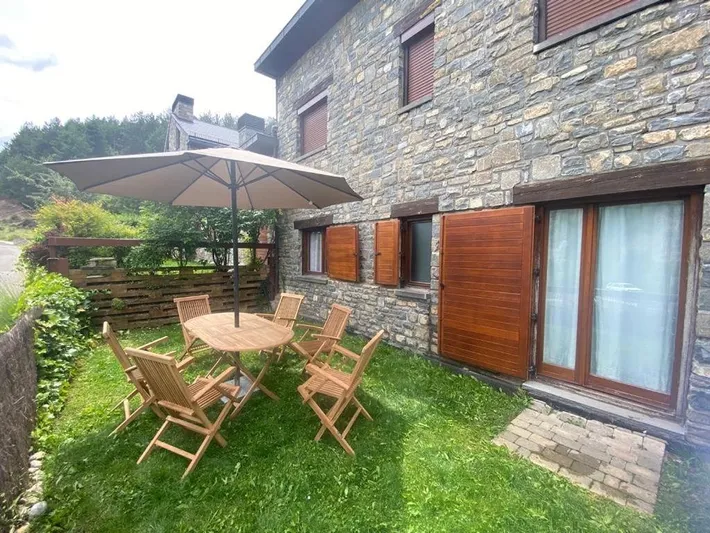 Apartamento de vacaciones para 7 personas, con jardín y vistas - 1