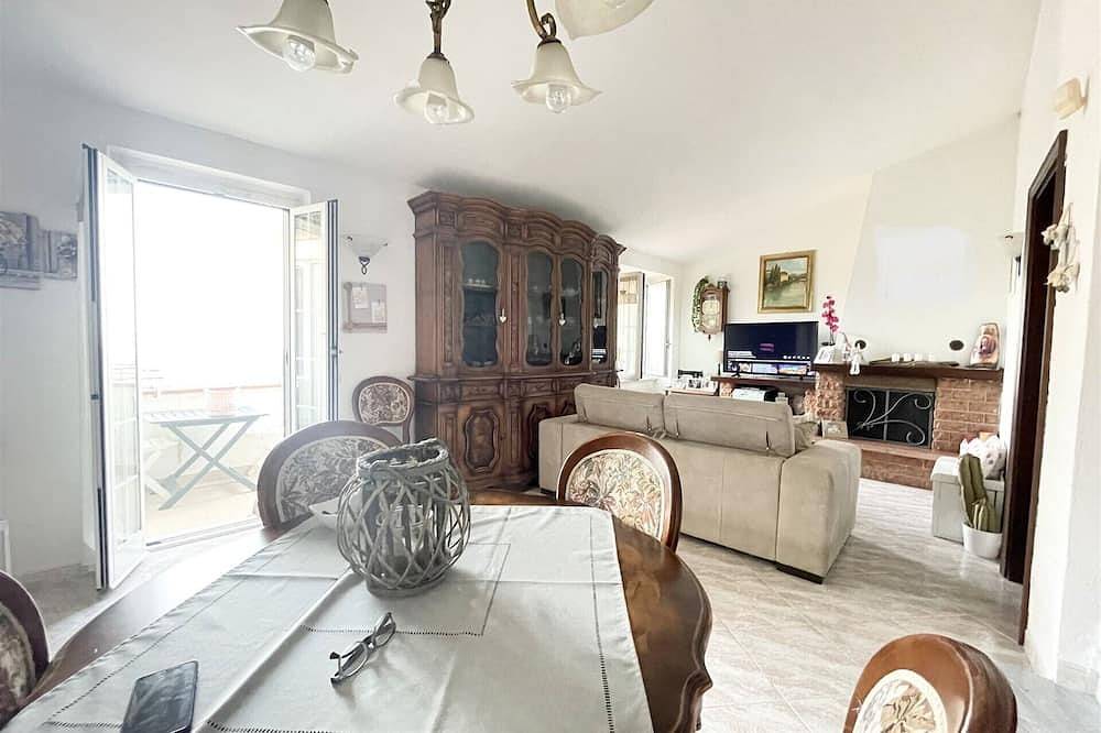 Geheel appartement, Bellavista Apartment in Colombiera-Molicciara, Castelnuovo Magra