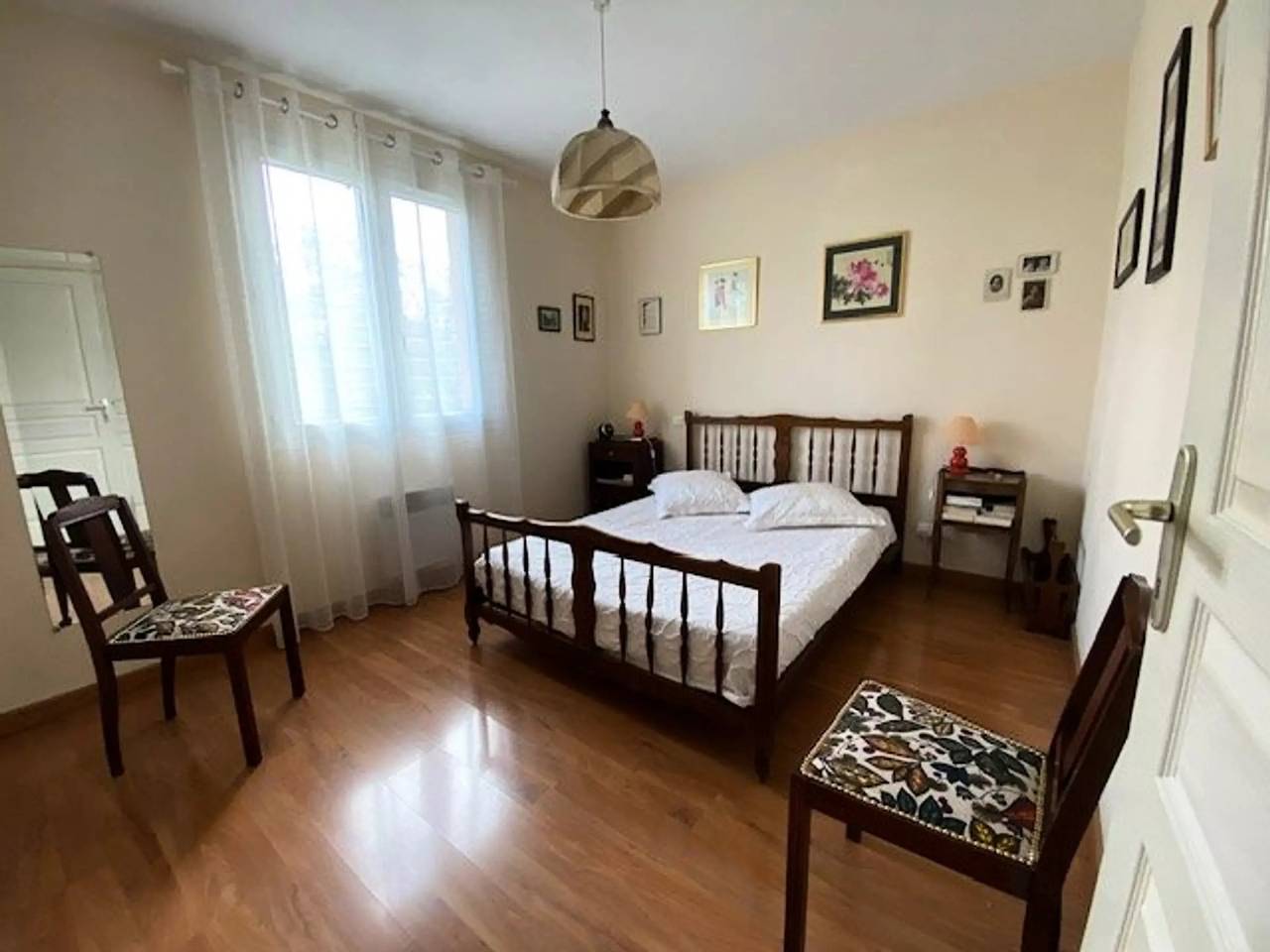 House 8 People in Lagorce, Ardèche