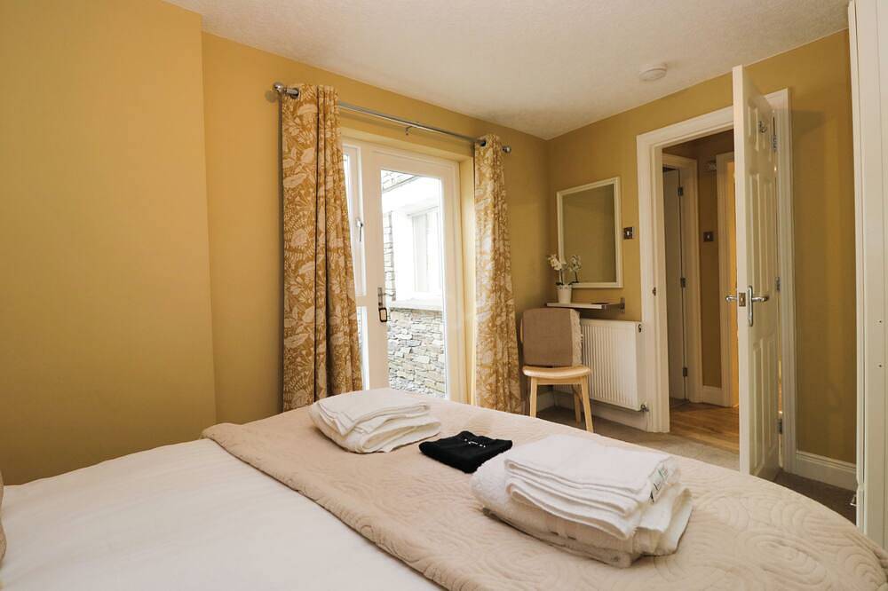 Jenny'S, pet friendly, with a garden in Hawkshead in Hawkshead, Lake District