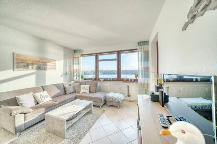 Ferienwohnung für 4 Personen, mit Balkon und Seeblick - 1